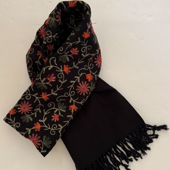 Kashmiri Crewel Emroidered Wool Wrap Shawl - Picture 1 of 4